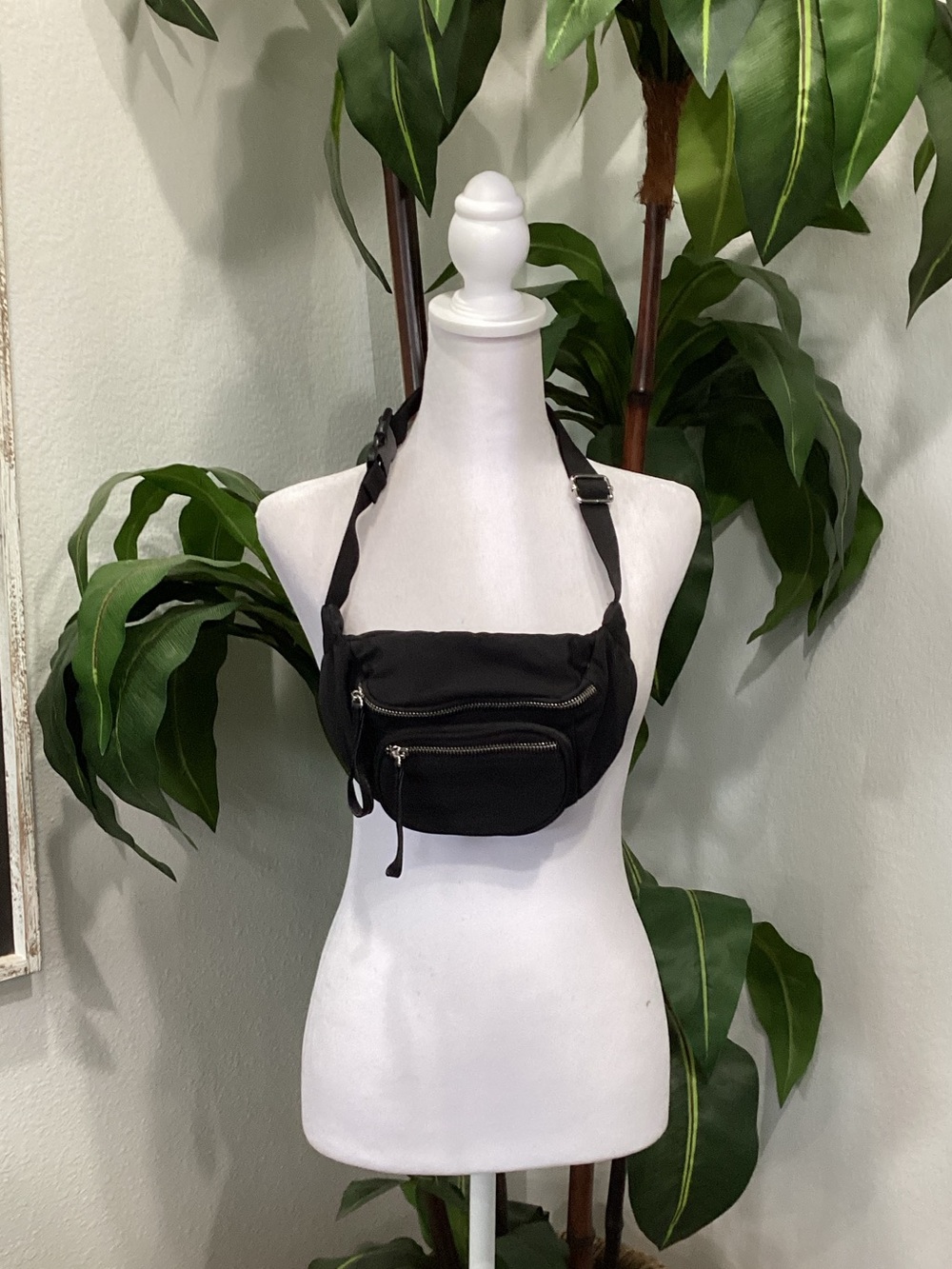 Black Nylon Crossbody/Fanny Pack